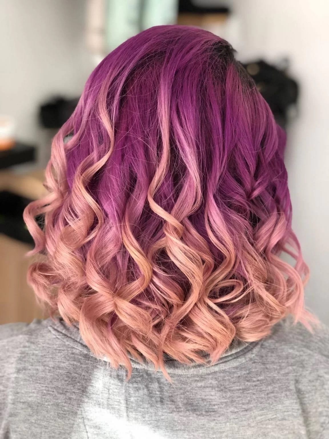 Serviciu de coafor la Salon Yummy Mummy București